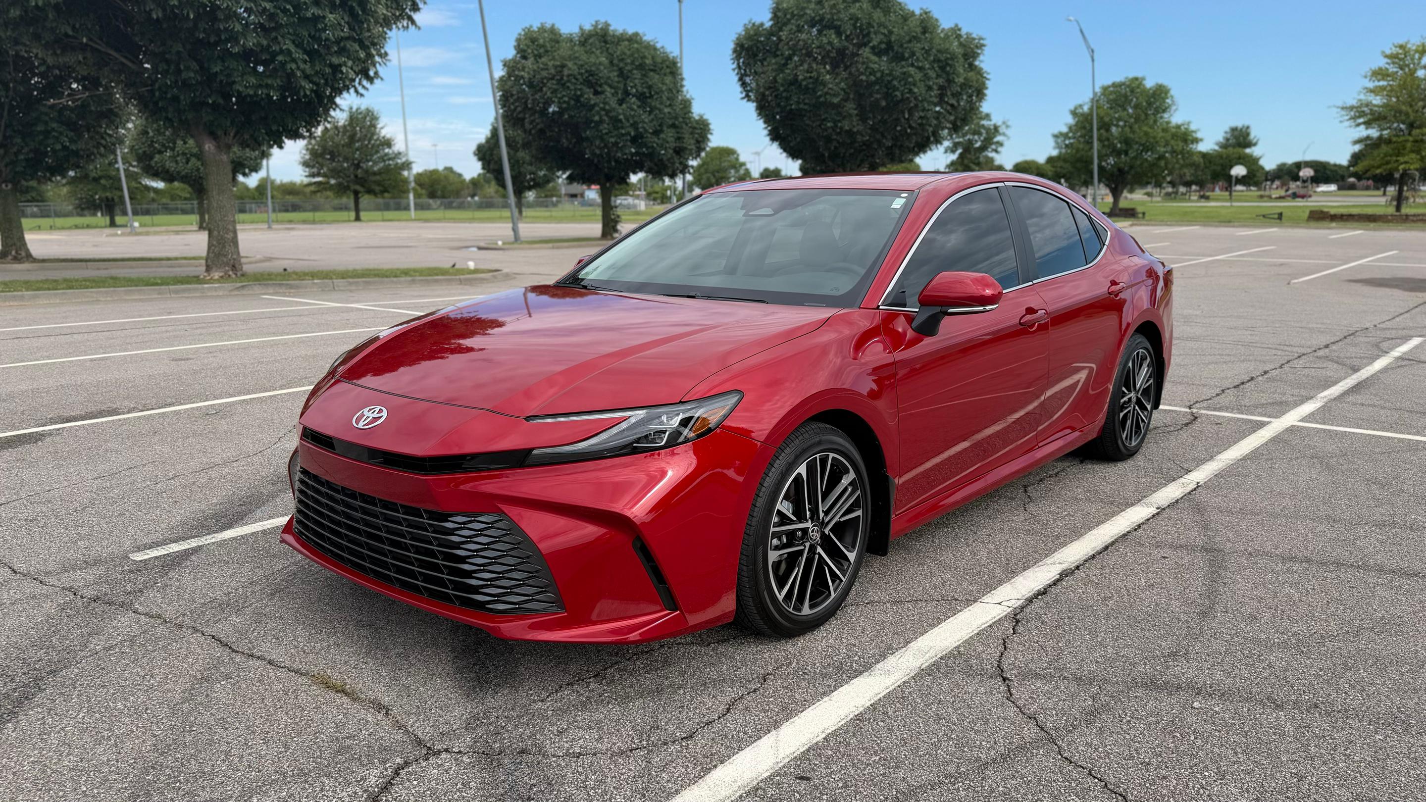 Toyota Camry Hybrid 2026 in Oklahoma City, OK