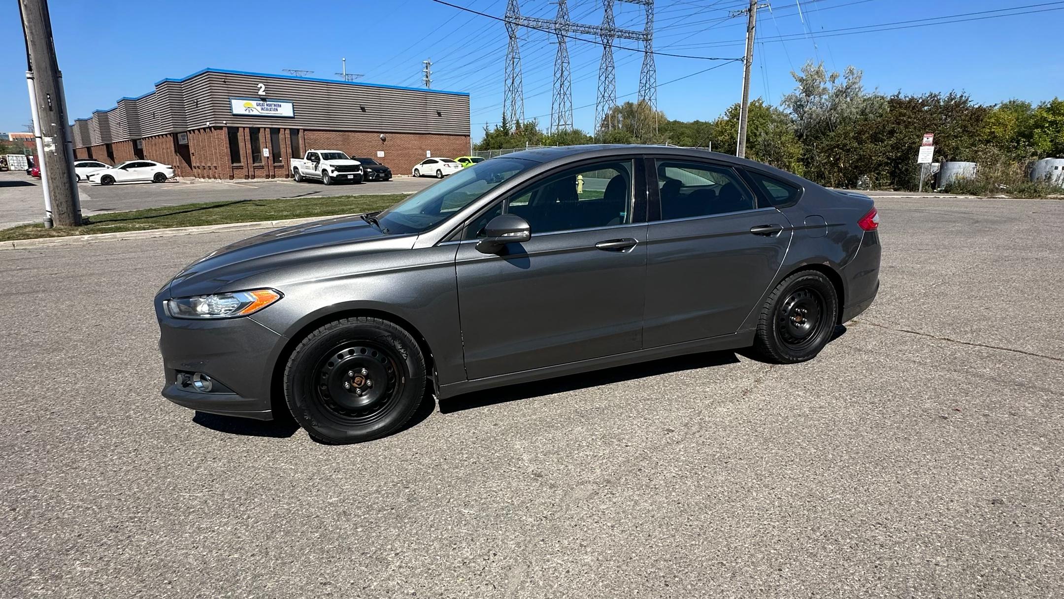 Ford Fusion 2013 à 