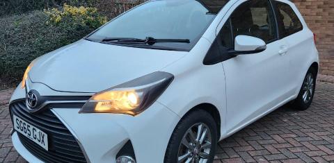 Toyota Yaris 2015