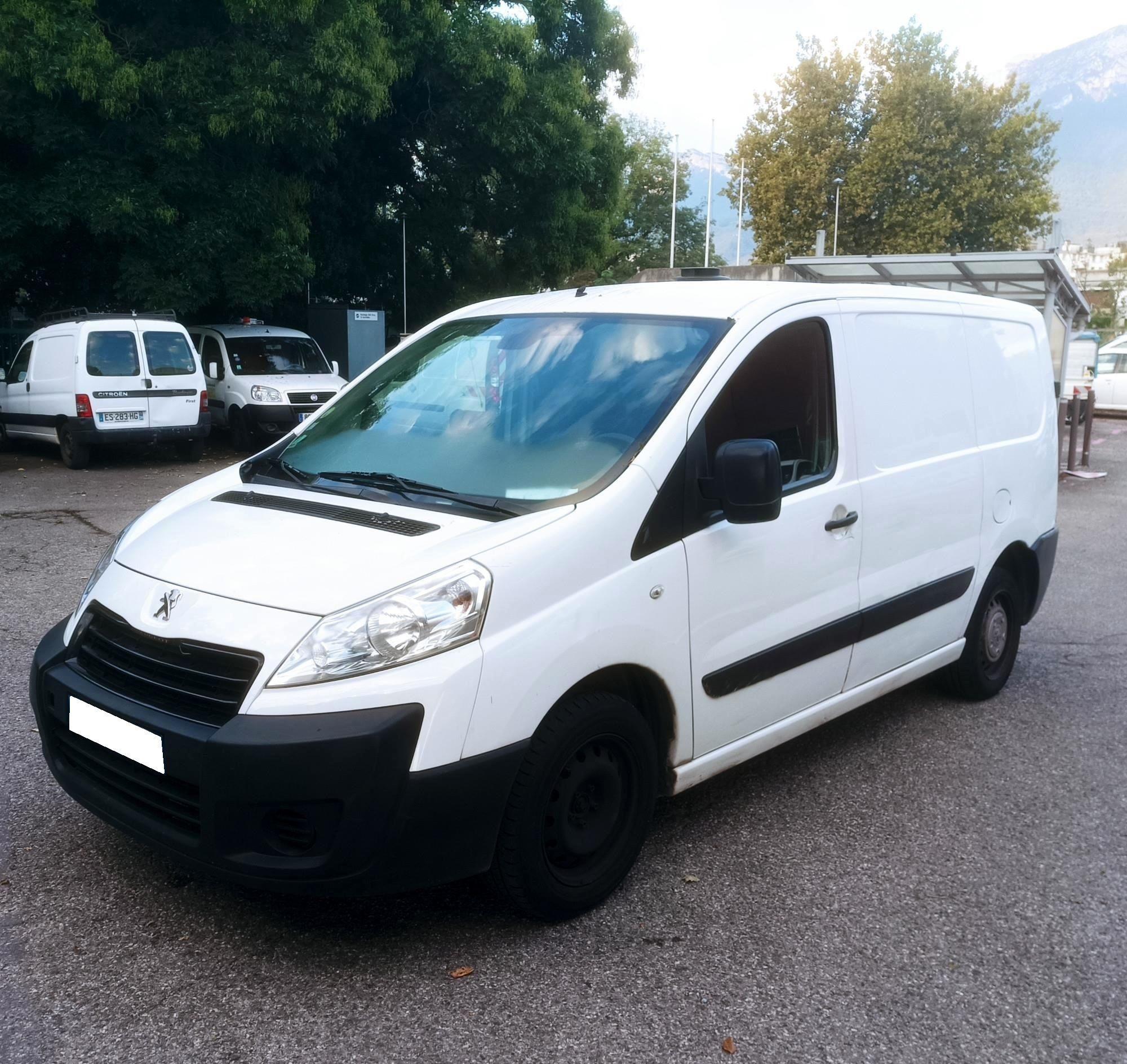 Peugeot EXPERT 2015 à Val-de-reuil