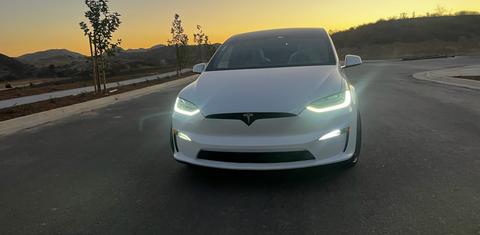 Tesla Model X 2022