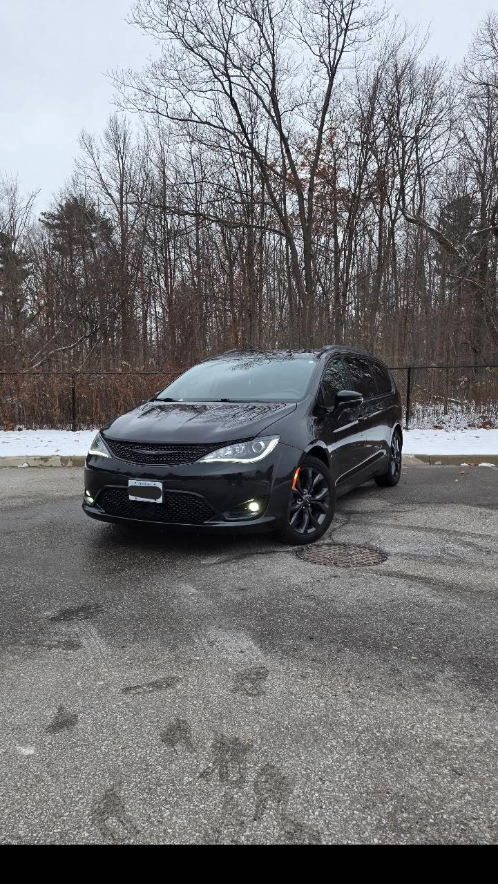 Chrysler Pacifica 2018 à 