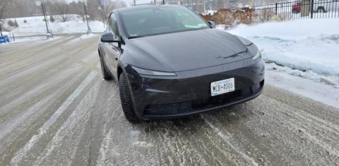 Tesla Model Y 2026