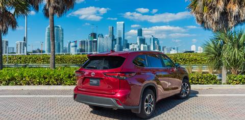 Toyota Highlander 2025