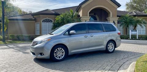 Toyota Sienna 2016