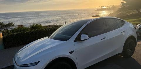 Tesla Model Y 2026