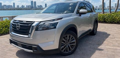Nissan Pathfinder 2025