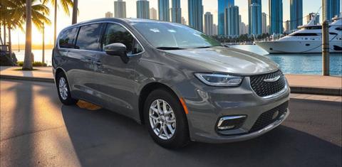 Chrysler Pacifica 2023