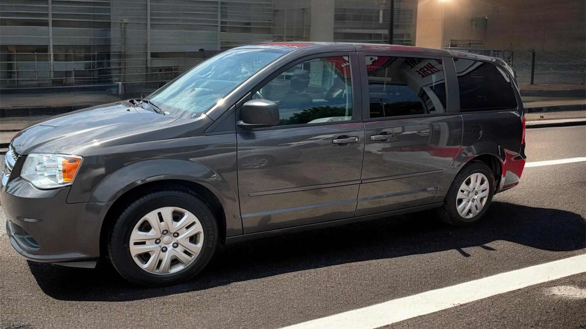 Dodge Grand Caravan 2016 in Nashville, TN
