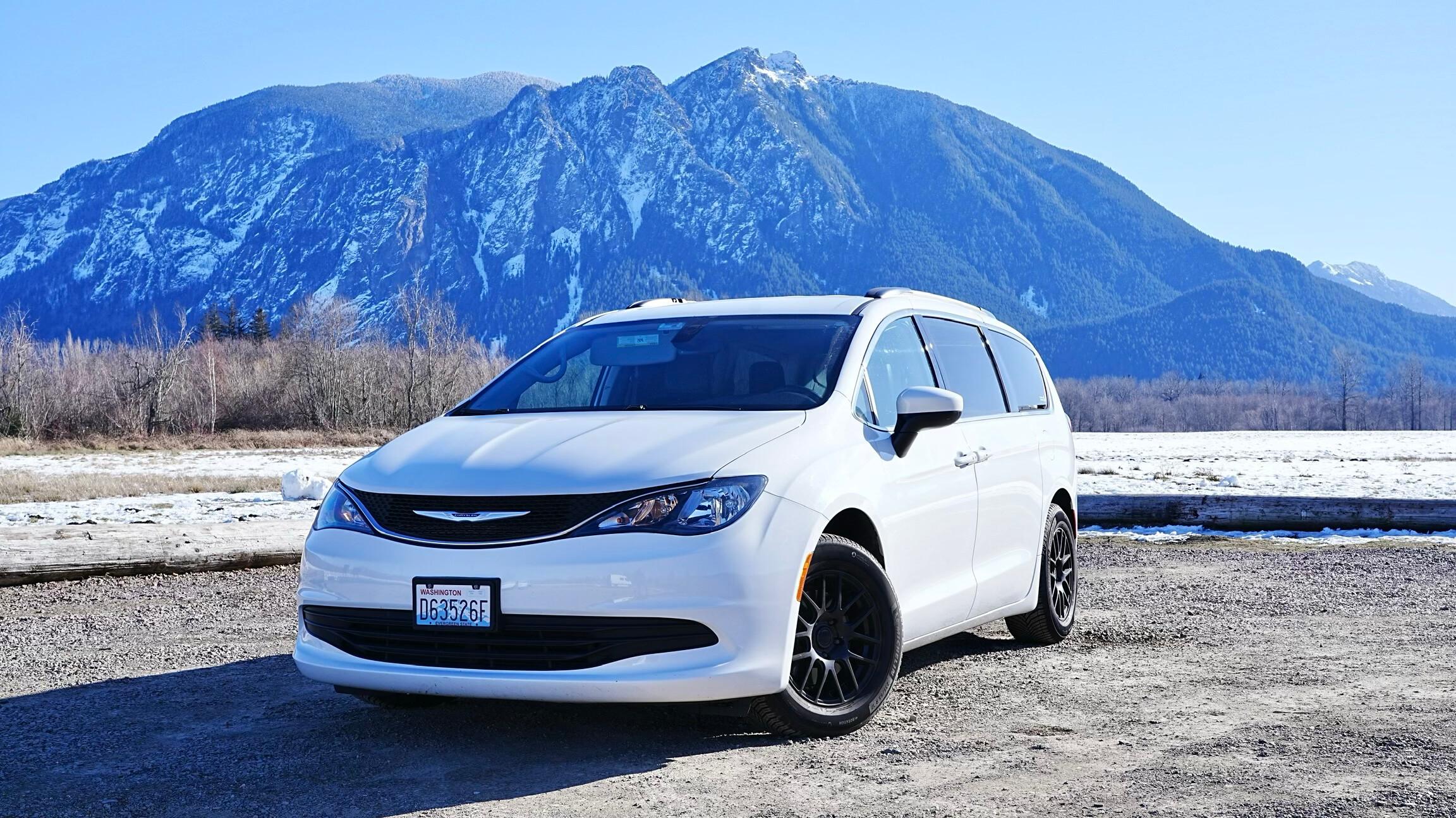 Chrysler Voyager 2020 in Bellevue, WA
