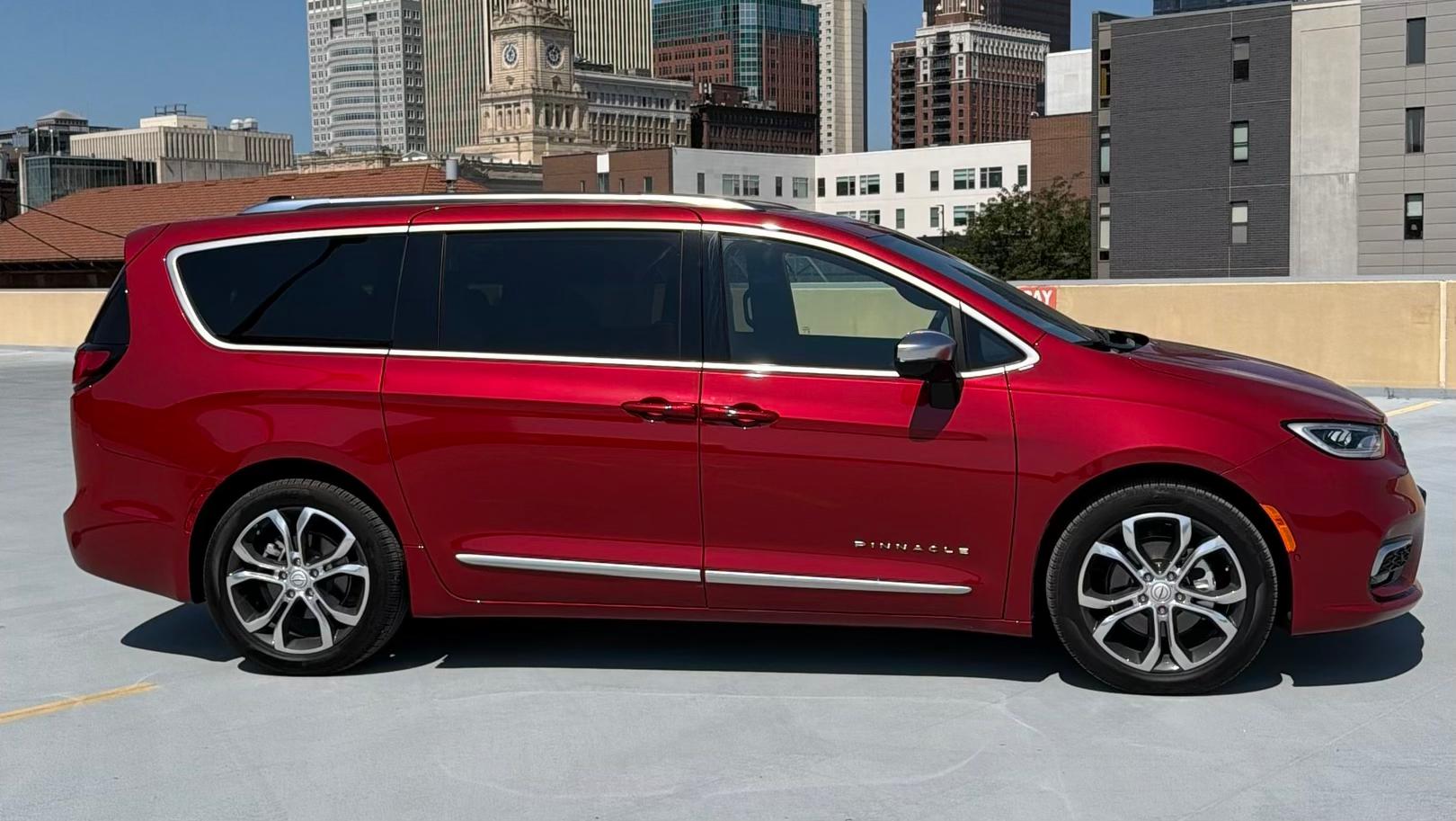 Chrysler Pacifica 2026 in Grimes, IA