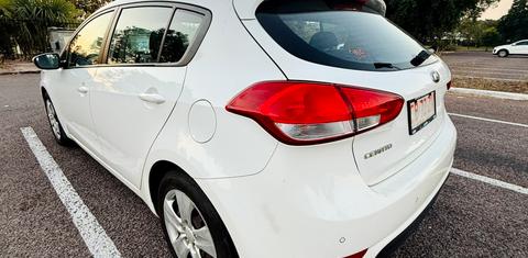 Kia CERATO 2015