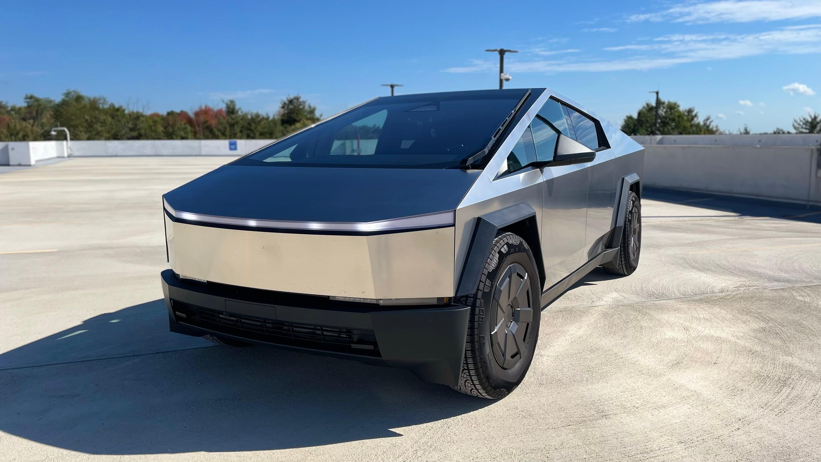 Tesla Cybertruck 2025 in 