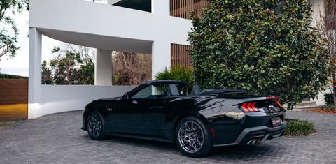 Ford MUSTANG 2025