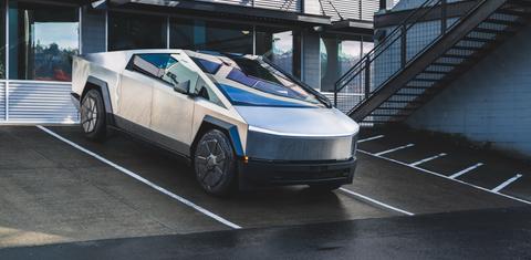 Tesla Cybertruck 2025