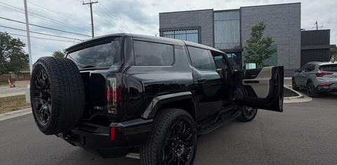 GMC HUMMER EV SUV 2026