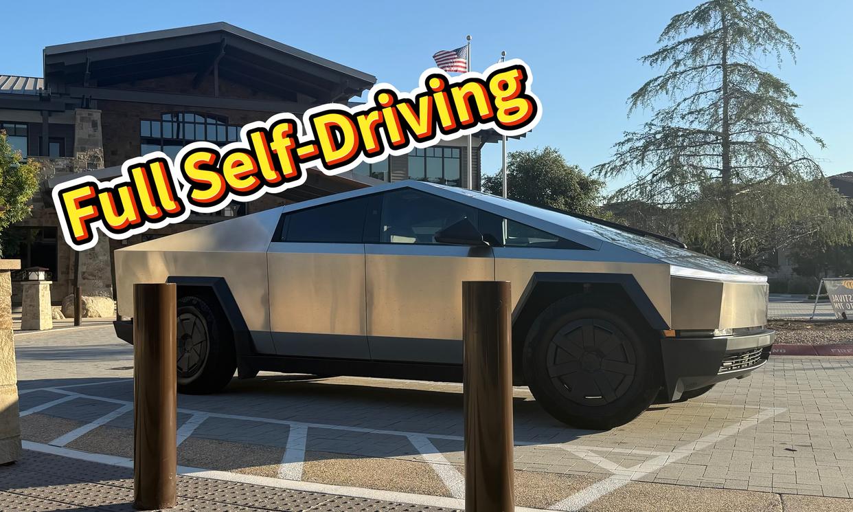 Tesla Cybertruck 2025