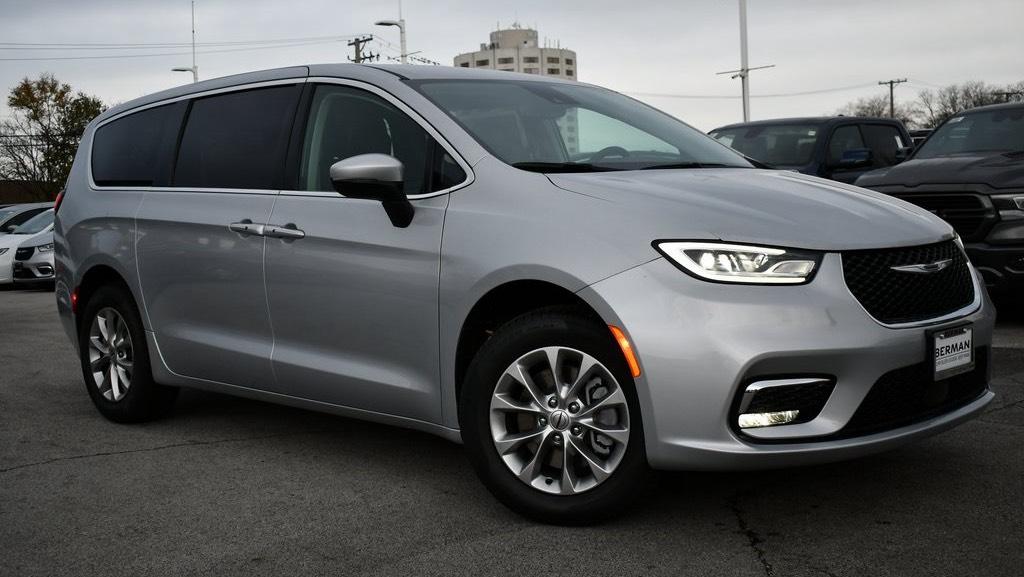 Chrysler Pacifica 2023 in Summerville, SC