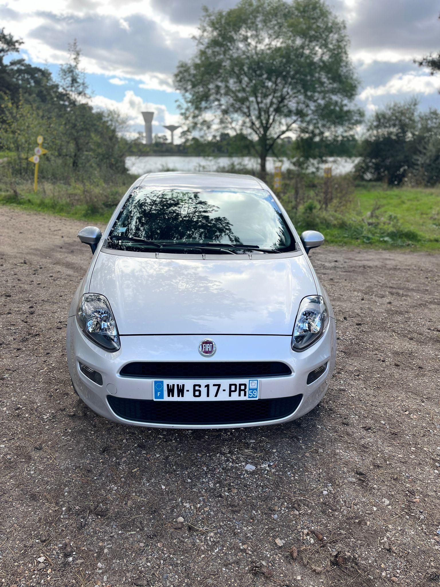 FIAT PUNTO EVO 2013 à Versailles