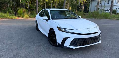 Toyota Camry Hybrid 2025