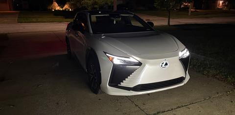 Lexus RZ 2025