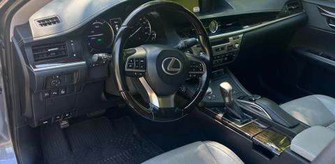 Lexus ES 2017