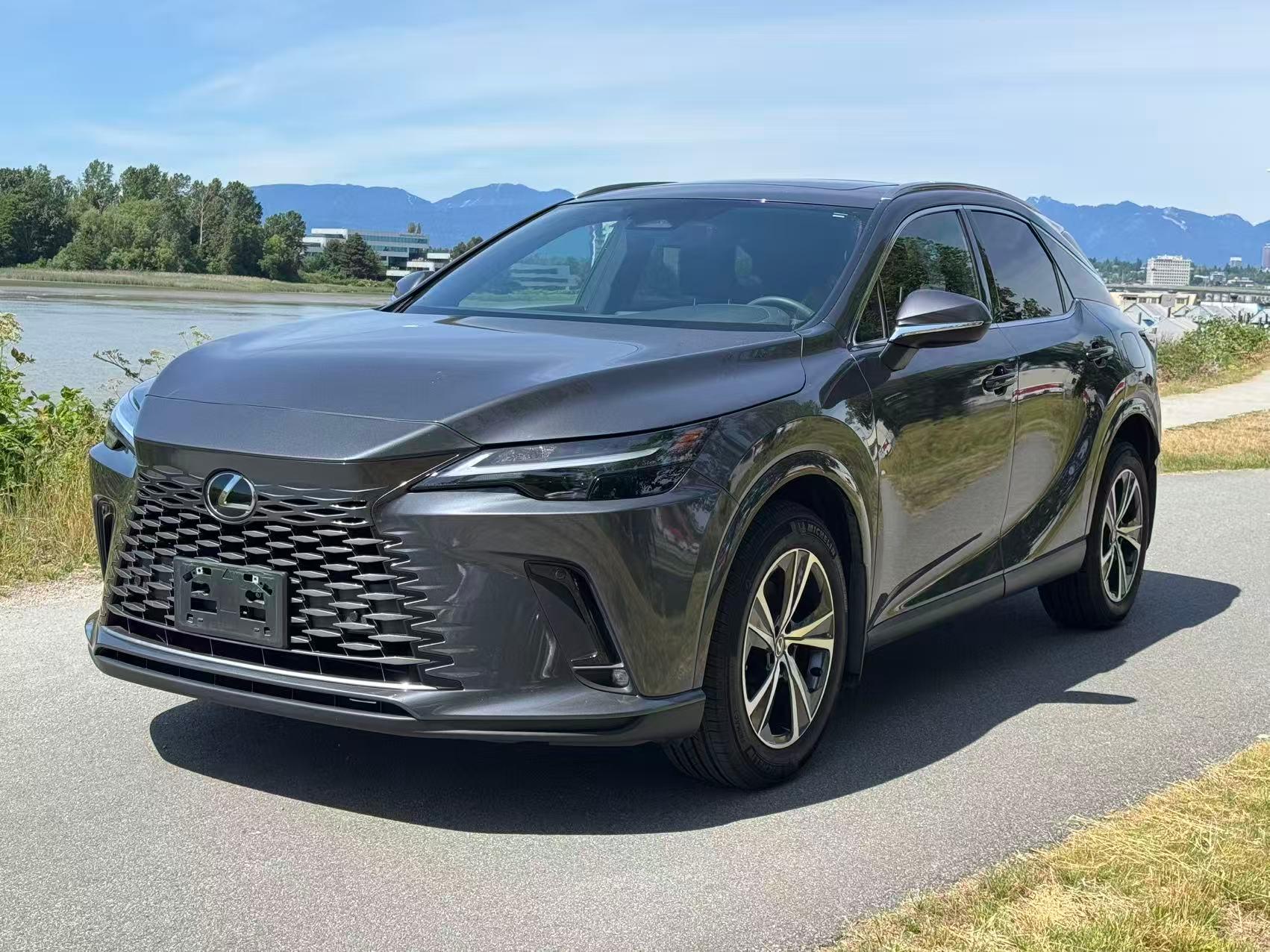 Lexus RX 2024 à 