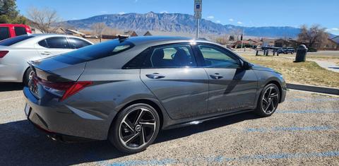 Hyundai Elantra 2023