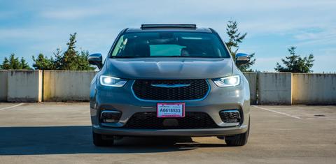 Chrysler Pacifica 2023