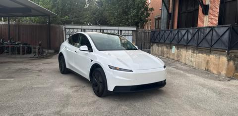 Tesla Model Y 2026