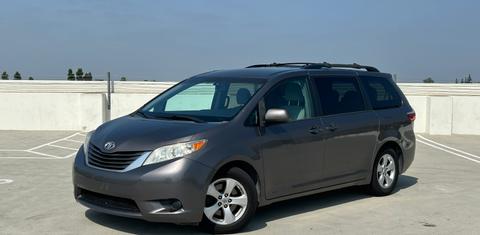 Toyota Sienna 2015
