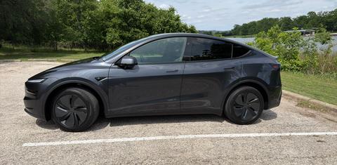Tesla Model Y 2026