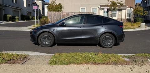 Tesla Model Y 2026