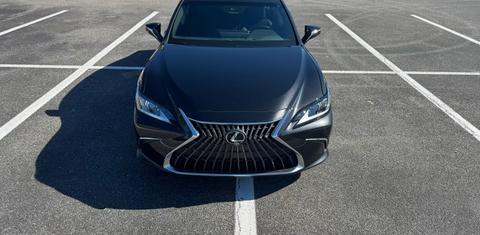 Lexus ES 2022