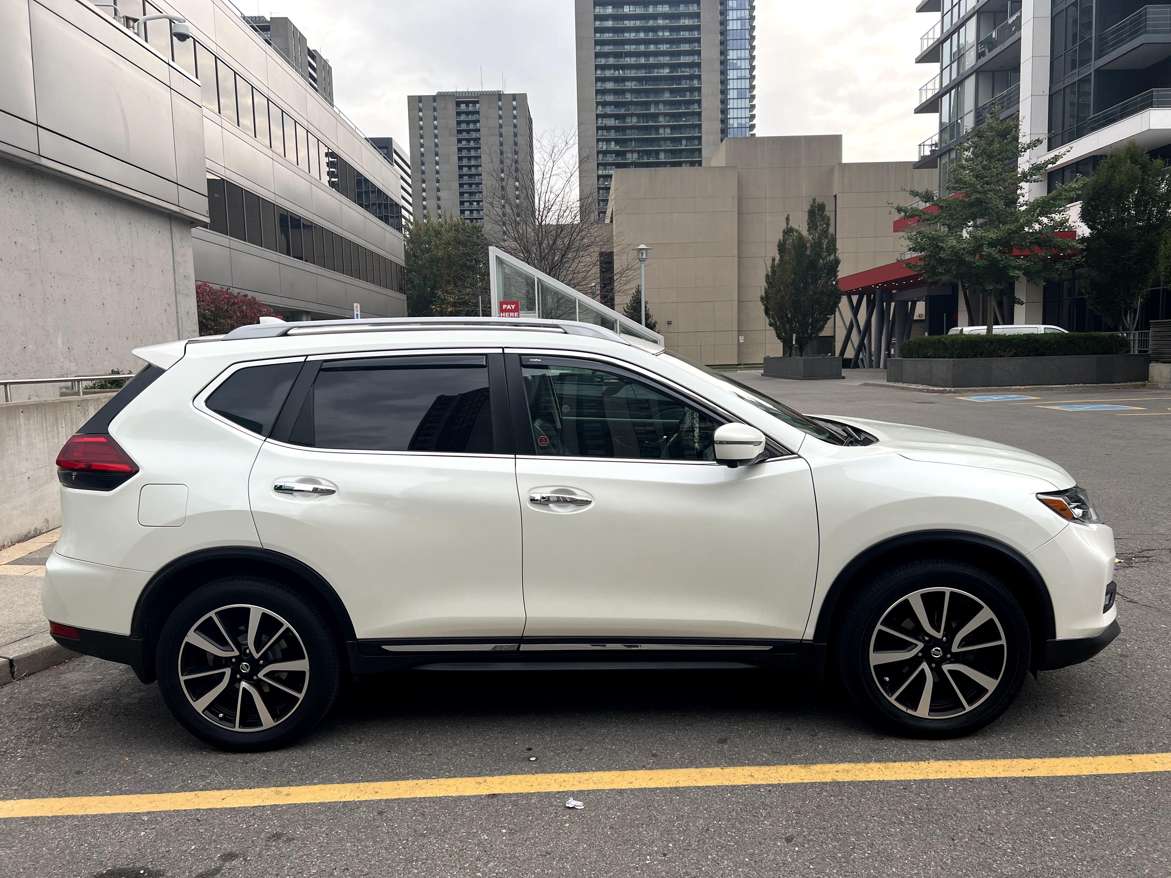Nissan Rogue 2017 à Toronto, ON