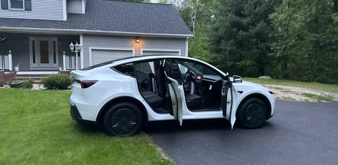 Tesla Model Y 2026