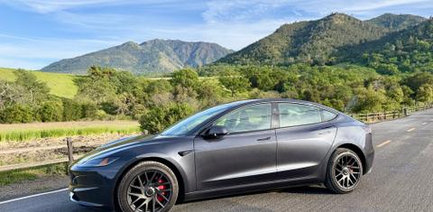 Tesla Model 3 2024