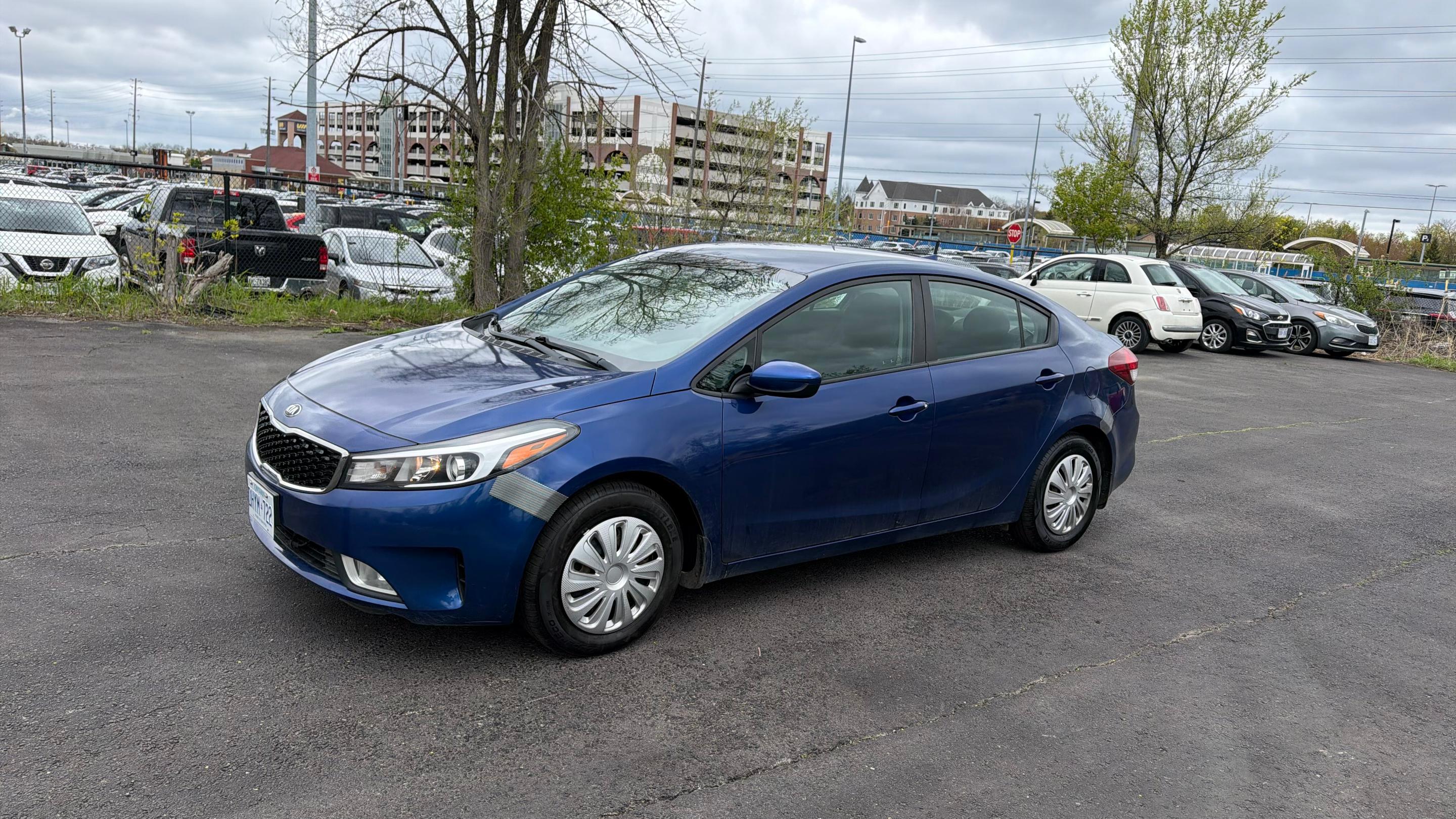 Kia Forte 2017 in Oakville, ON