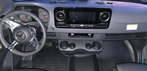 Mercedes-Benz Sprinter 2025