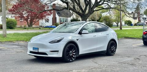 Tesla Model Y 2022
