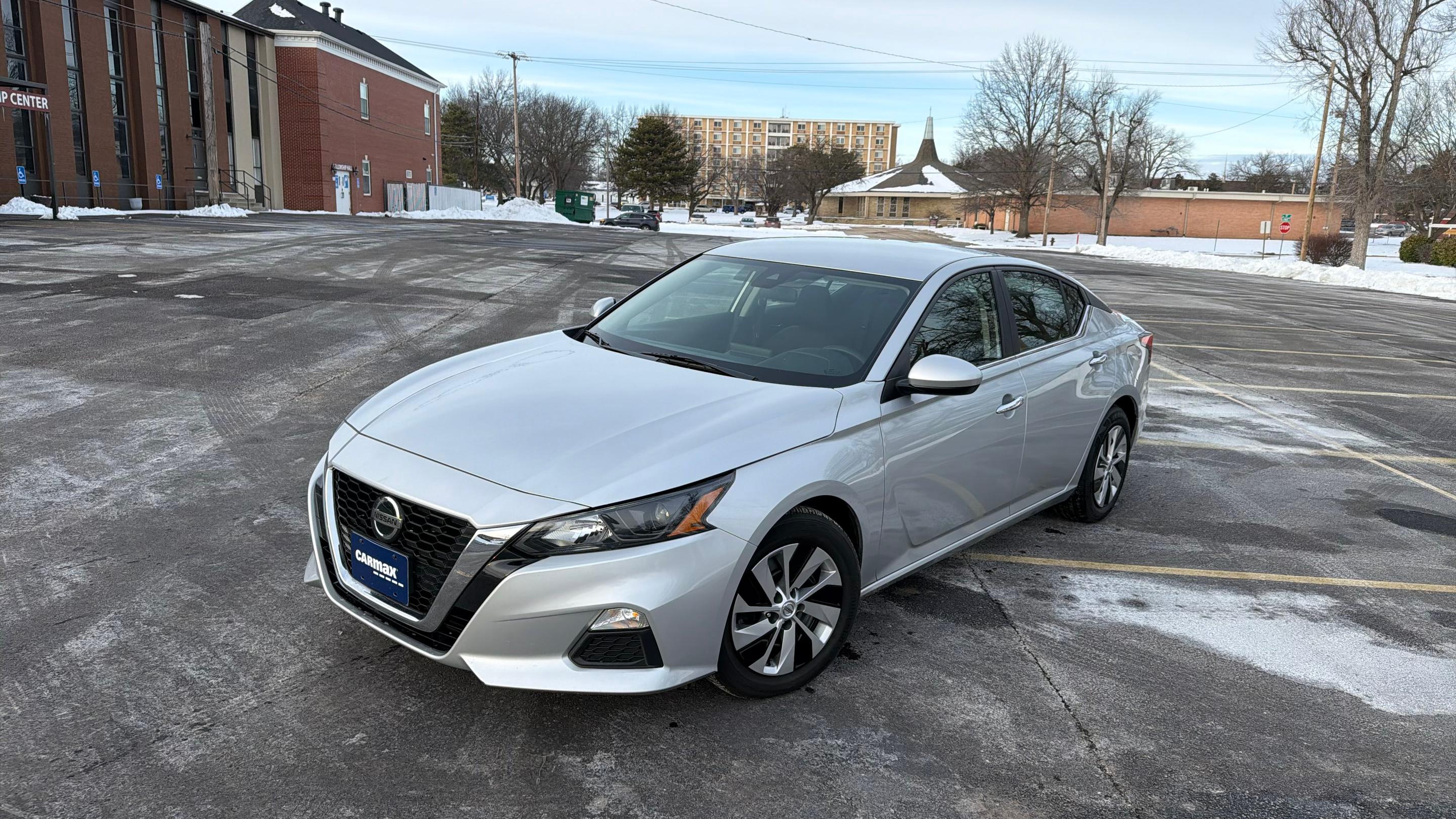 Nissan Altima 2022 in Topeka, KS