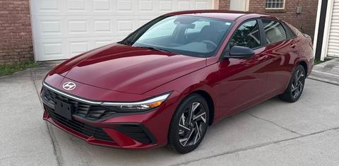 Hyundai Elantra 2025