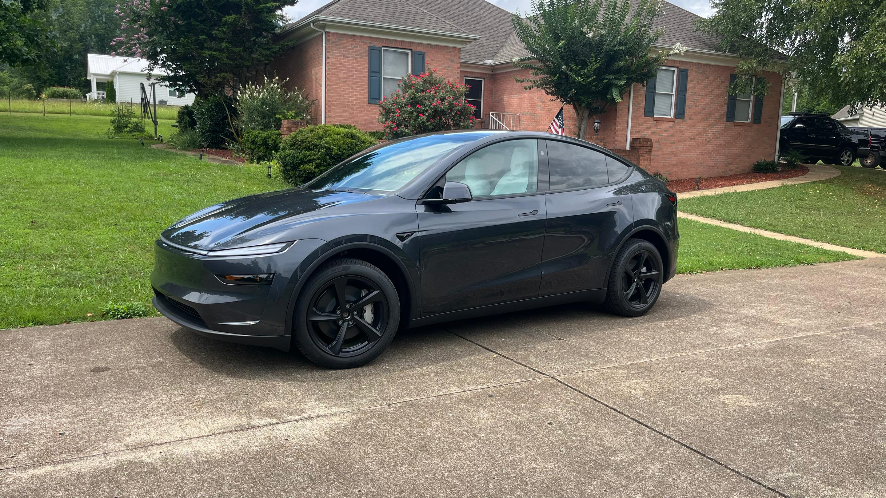 Tesla Model Y 2026 in Chattanooga, TN