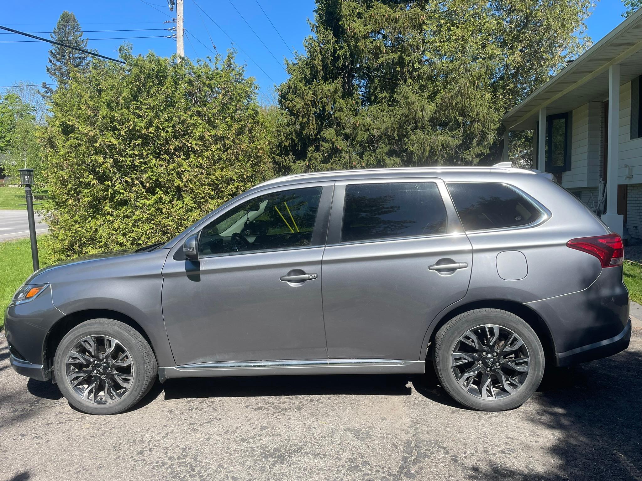 Mitsubishi Outlander PHEV 2018 à Ottawa, ON