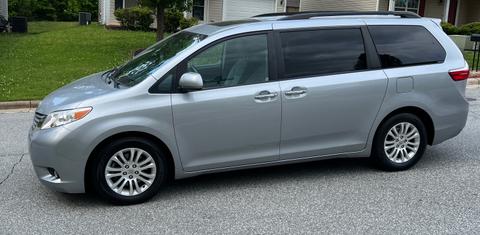 Toyota Sienna 2015