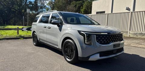 Kia CARNIVAL 2024