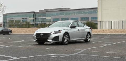 Nissan Altima 2024