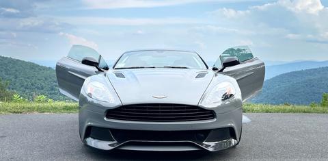 Aston Martin Vanquish 2015