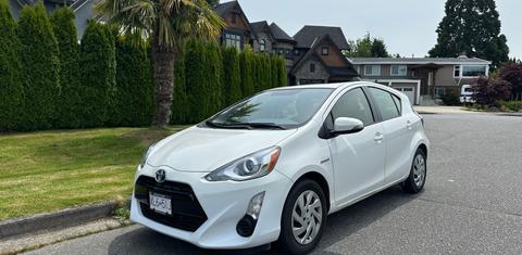 Toyota Prius c 2015