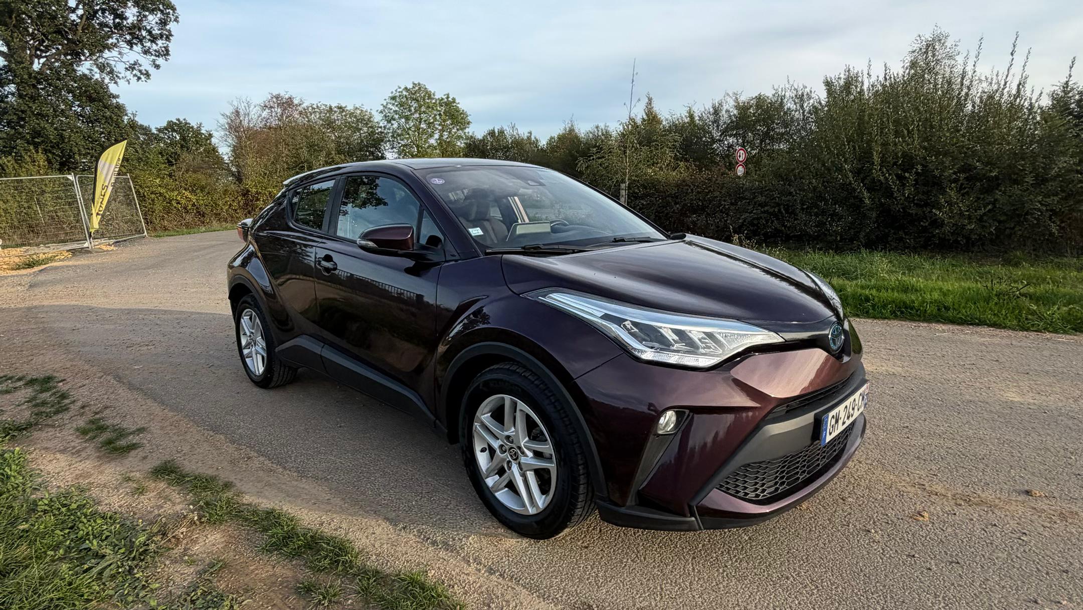 Toyota C-HR 2023 à Bretteville-sur-odon